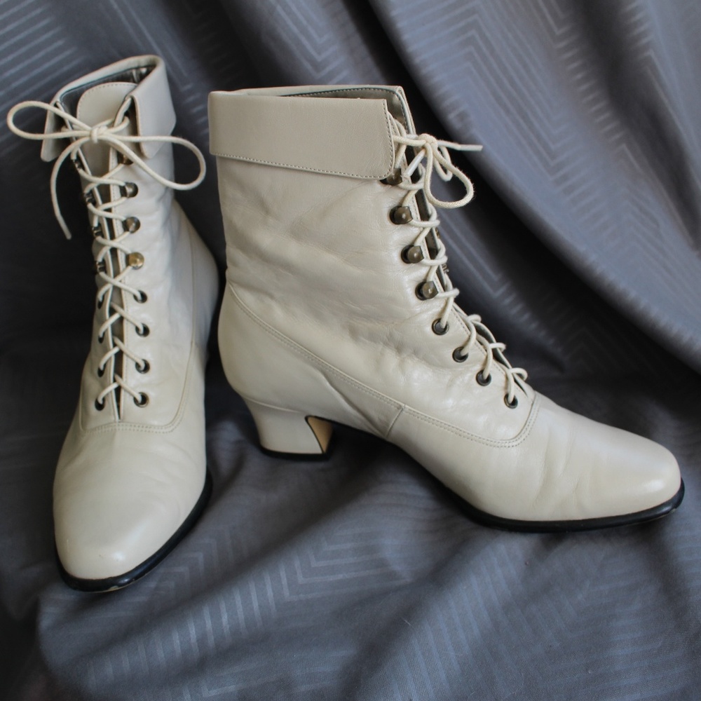 ROS HOMMERSON Lace up Leather Healed Boot
